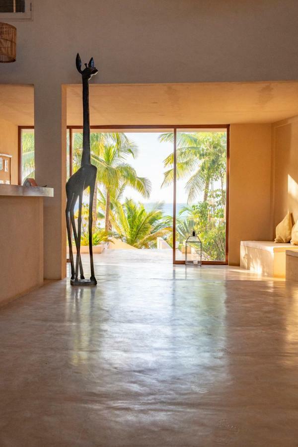 Kirimizi Hotel & Restaurante ペンバ エクステリア 写真